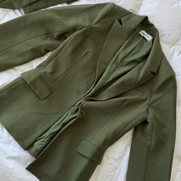 Odd Muse Ultimate Blazer in Khaki. Size MEDIUM - Picture 6 of 8